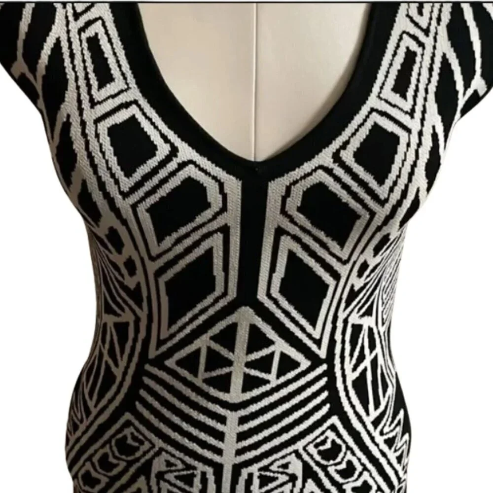 NWOT! Arden B Geometric Print Jacquard Sweater Bodycon Dress – RETRO 90's SM $99 - Picture 4 of 8